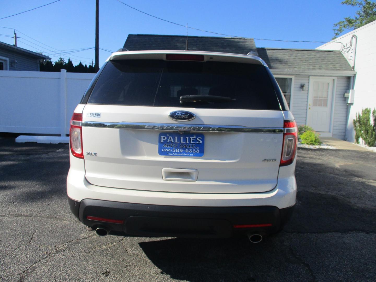 2014 WHITE Ford Explorer (1FM5K8D87EG) , AUTOMATIC transmission, located at 540a Delsea Drive, Sewell, NJ, 08080, (856) 589-6888, 39.752560, -75.111206 - Photo#6